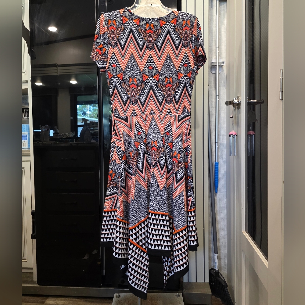 Jami & Dani Multicolor Patterned Asymmetrical Dre… - image 4